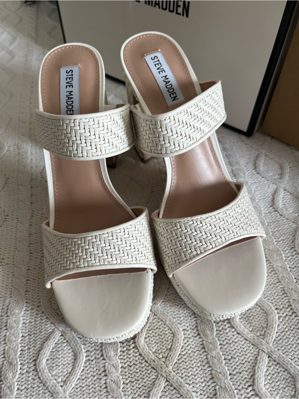 Steve Madden “Stance” Cream Woven Slip On Platform Sandal Various Sizes